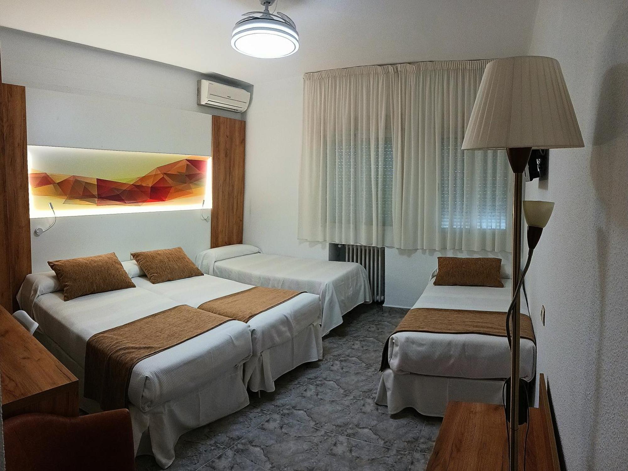 Hostal Real Plasencia Exteriör bild